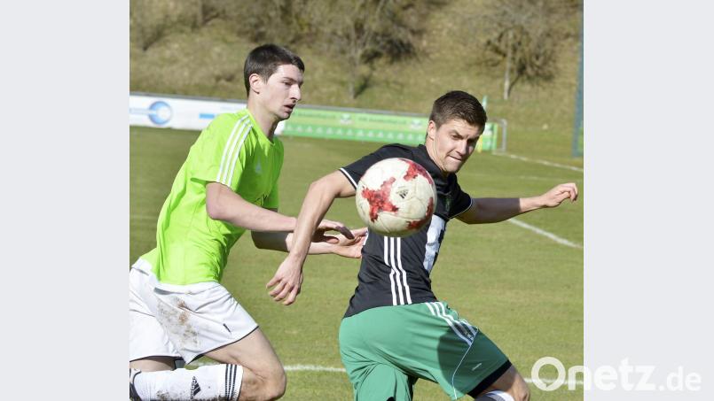 Michael Dietl (rechts) ist nach neunmonatiger Verletzungspause wieder im Kader der DJK Ammerthal. Bild: Ziegler