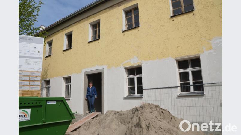 „Der Marktrat und die Bevölkerung stehen hinter dem Vorhaben“, betonte Bürgermeisterin Sonja Meier und zeigt gerne die Baufortschritte vor. Bild: weu