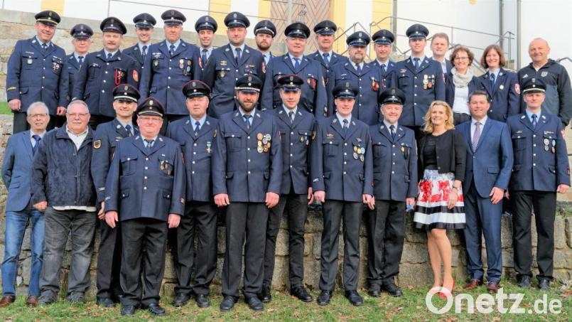 Mitglieder des Festausschusses der Feuerwehr Pleystein. Bild: tu