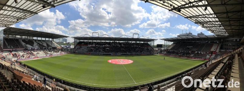 Volles Haus am Millertor. Bild: Jahn Regenensburg