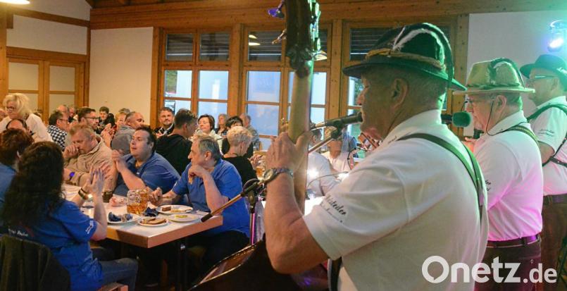 Ein Fest für die Freunde bodenständiger Zoiglmusik war der Zoiglabend im Pfarrheim St. Markus. Bild: Kunz
