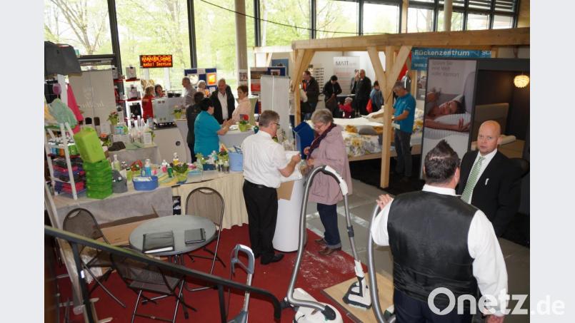 Für Wirtschaft, Handel, Handwerk und Tourismus war die Schwarzachtalmesse eine hervorragende Plattform, die Angebotsvielfalt und Leistungsfähigkeit darzustellen. Bild: weu