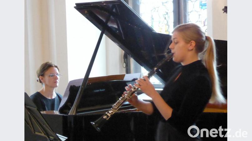 Verena Haberkorn und Pianistin Barbara Anton. Bild: fsb
