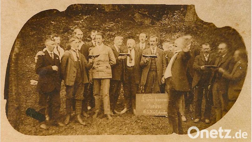 Der Gesangverein Liederkranz Rieden bei einem seiner ersten Auftritte 1921 in Hohenburg. Repro Archiv Gesangverein. Bild: sön