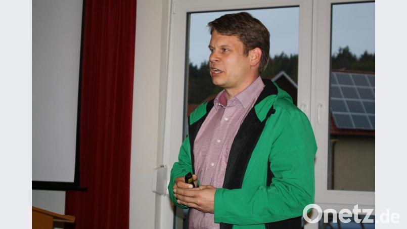 Neue Akzente setzen, aber auch Bewährtes fortführen: Darauf setzt &quot;Learning Campus&quot; in seinem Konzept für den Trabitzer Kindergarten, das Geschäftsführer Dr. Benjamin Zeitler bei der Bürgerversammlung inZessau vorstellte. Bild: bjp Bild: bjp