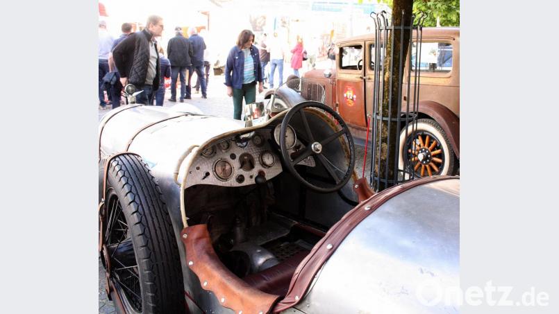 Das Oldtimertreffen startete im vergangenen Jahr am Alten Rathaus. Bild: R. Kreuzer