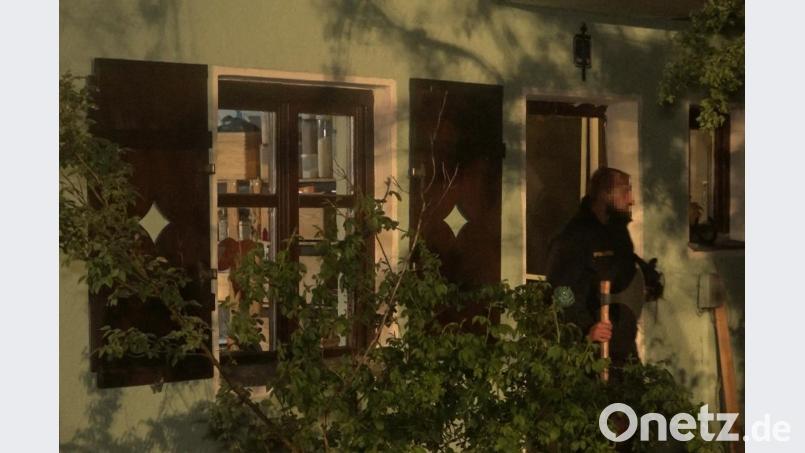 Zahlreiche Waffen wurden sichergestellt. Bild: Alexander Auer