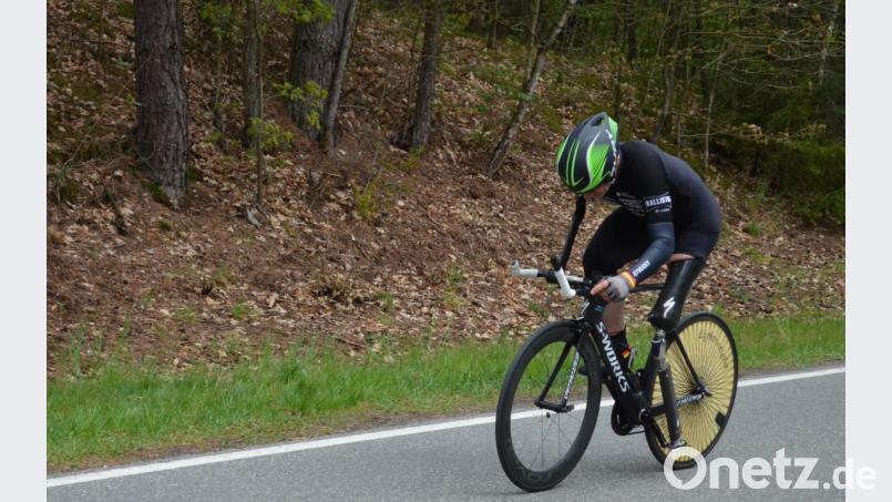 Die herausragende Leistung. Erich Winkler. Linkes Bein am Rumpf und rechte Hand an der Schulter amputiert fuhr einen Schnitt von 37,9 km/h Bild: fz