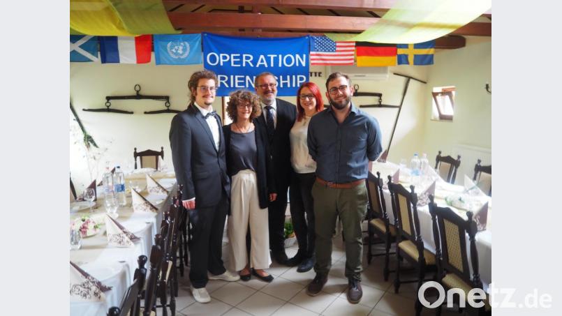 Die bayrische Delegation mit (von rechts) Manuel Würth, Viola Hümmer, internationalem Vorsitzendem Gerhard Steiner und dessen Frau Annemarie sowie Felix Steiner. Bild: stn