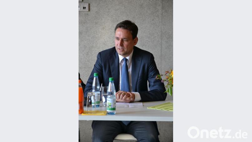 Georg Eisenreich, bayerischer Justizminister, erklärte, warum Europa so wichtig ist und welche Aufgaben das Europäische Parlament hat. Bild: szl