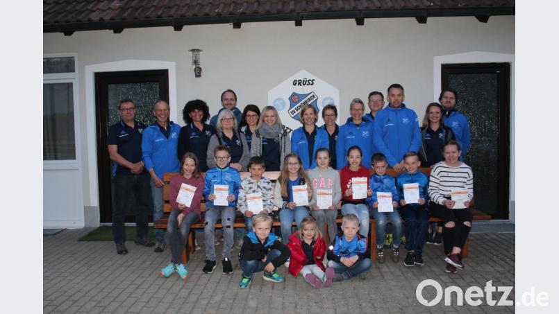 Übergabe der Deutschen Sportabzeichen im Sportheim des SV Schönkirch. Bild: ws