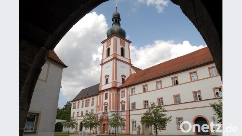 Die prächtige Asamkirche im Klosterhof ist dem Evangelisten Johannes geweiht und seit 1803 auch Pfarrkirche. Bild: Petra Hartl