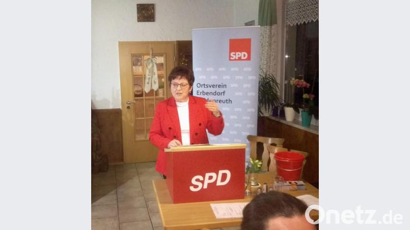 SPD-Ortsvorsitzende Brigitte Scharf bei der Mitgliederversammlung. Bild: njn