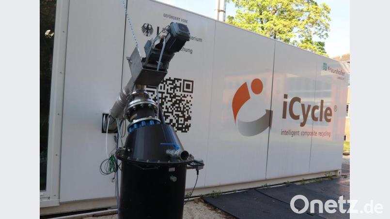 Im Container ist eine iCycle-Anlage untergebracht. Mir ihr wird Elektronikschrott recycelt. Bild: mfh