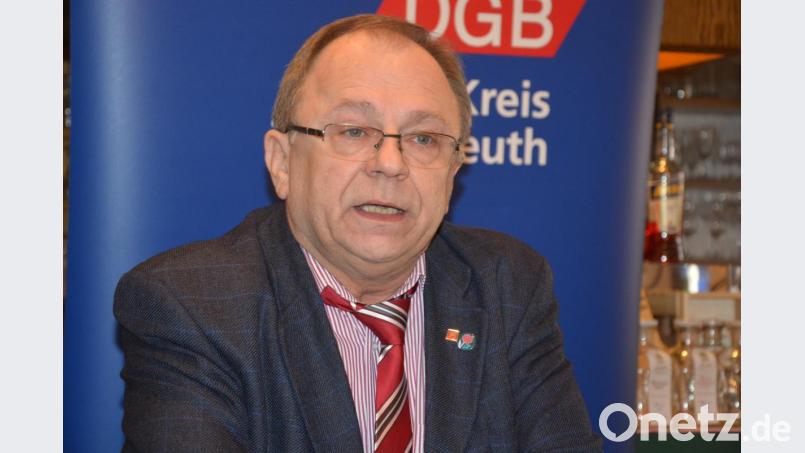 Karl Toth (IG Bauen-Agrar-Umwelt) sprach in Waldsassen. Bild: jr
