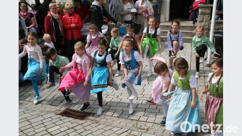 Tanz am Maibaum Bild: fpoz