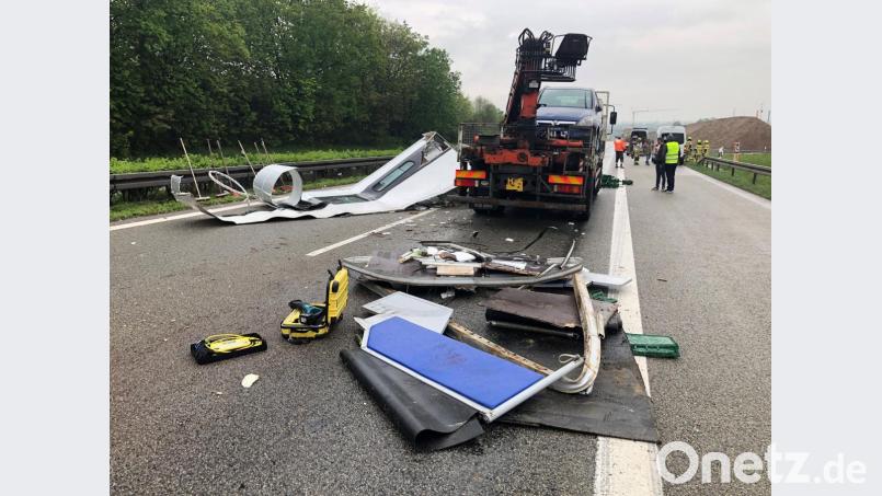 Schwerer Unfall auf der Autobahn A 3 bei Regensburg. Bild: Alexander Auer
