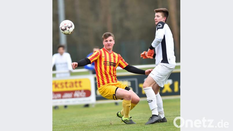 Die SV Grafenwöhr muss im Auswärtsspiel beim SSV Paulsdorf auf Dominik Zawal (links) verzichten. Bild: A. Schwarzmeier