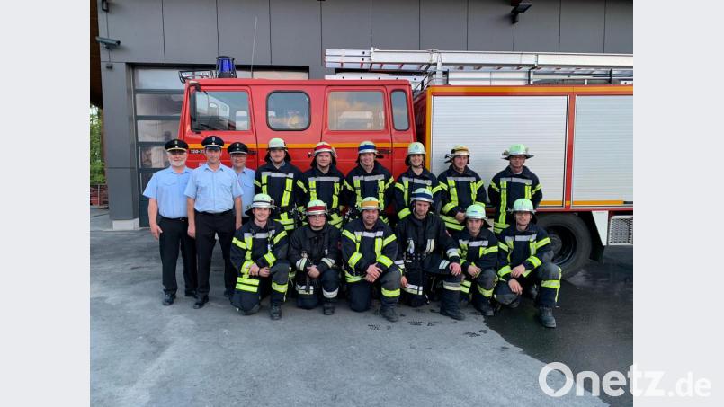 Gut vorbereitet absolvieren die Prüflinge der Feuerwehr den Leistungstest &quot;Gruppe im Löscheinsatz&quot;. Bild: exb
