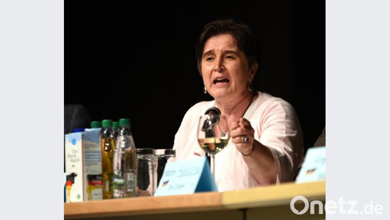 BDM Podiumsdiskussion Milchbauern und Gesellschaft - mit Europa in die Zukunft Bild: bgm