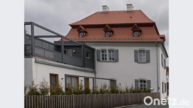 Das Gärtnerhaus in Waldsassen ist seit der Sanierung ein Schmuckstück. Allerdings gibt es wegen abgelehnter Förderungen und gestiegener Kosten weiterhin Diskussionen. Bild: tr