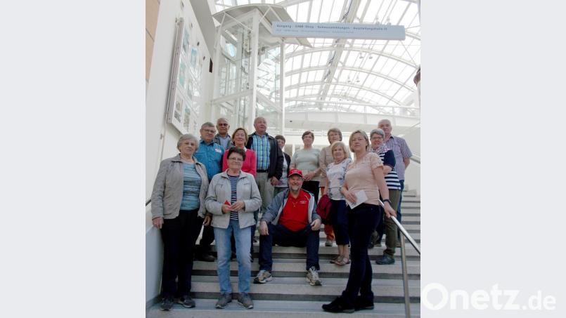 Die Wanderfreunde Ensdorf im Foyer des Germanischen Nationalmuseums in Nürnberg. Bild: sön