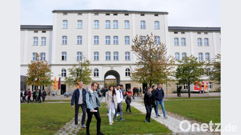 Am Dienstag findet im Amberg der Festauftakt fürs Jubiläumsjahr der OTH Amberg-Weiden statt. Bild: Stephan Huber