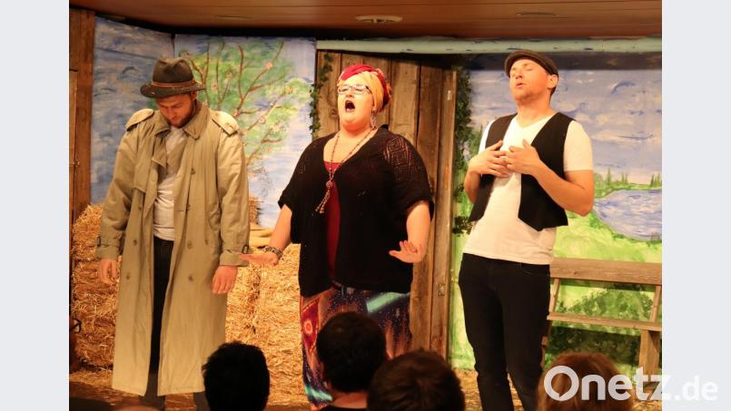 Theaterspaß mit der KLJB Schwarzenbach. Bild: myd
