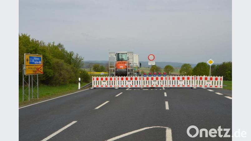 Derzeit ist die Umgehungsstraße komplett für den Verkehr gesperrt. Damit wollen sich einige Autofahrer offenbar nicht abfinden und fahren trotzdem in den gesperrten Bereich. Bild: dob