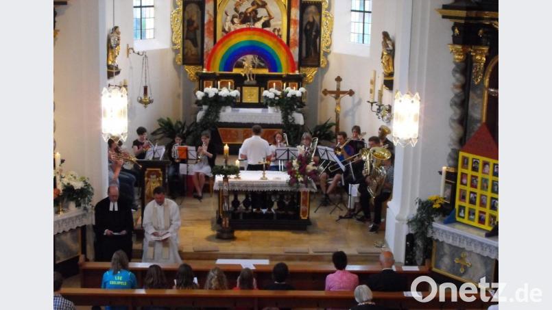 Der Läufergottesdienst zum Landkreislauf war in den 20 Jahren seines Bestehens in vielen Gotteshäusern in der Region zu Gast, zum Beispiel 2012 in der katholischen Pfarrkirche St. Stephanus in Edelsfeld. Bild: exb