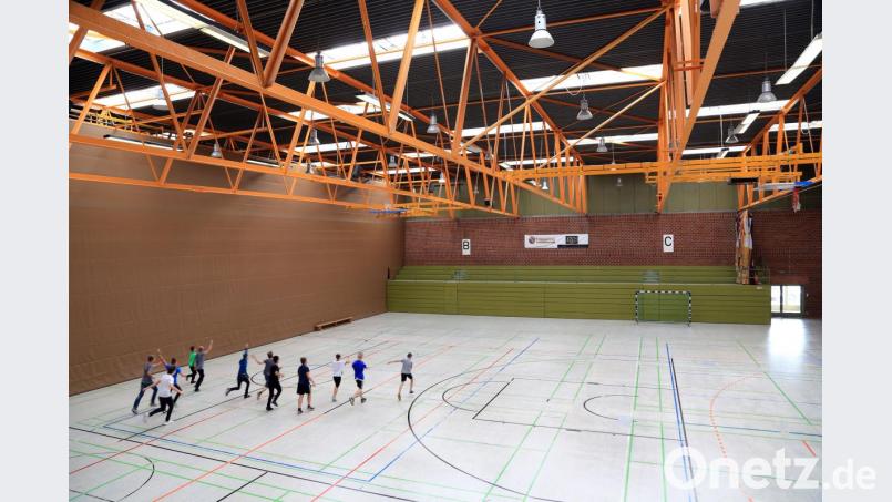 Die Sanierung der Mehrzweckhalle für 2,35 Millionen Euro wäre gut geeignet gewesen für die Aufnahme ins Bundesprogramm &quot;Sanierung kommunaler Einrichtungen in den Bereichen Sport, Jugend und Kultur&quot;. Doch es hat mit der 90-prozentigen Förderung nicht geklappt. Bild: Gerhard Götz