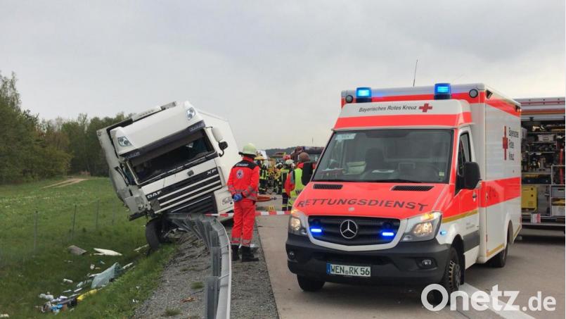 Auf der A93 nach Luhe-Wildenau in Richtung Süden geht aktuell nichts mehr. Bild: za