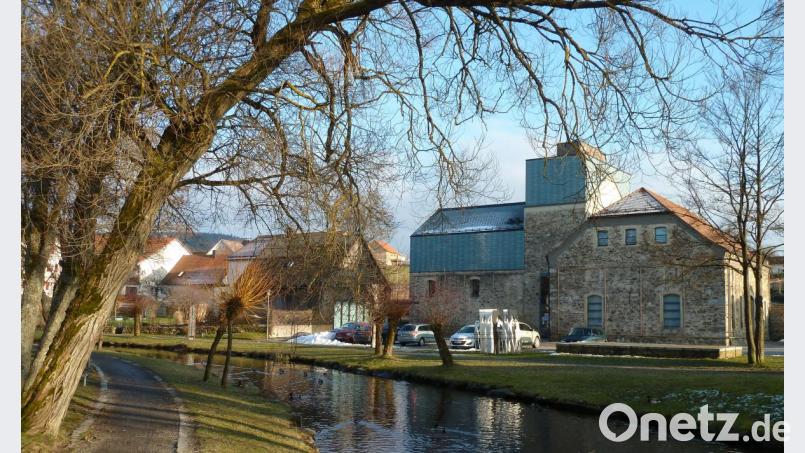 Unter dem Dach des sanierten und erweiterten ehemaligen Kommunbräuhauses der Stadt Schönsee agiert das Centrum-Bavaria-Bohemia (CeBB) als Kultur-Drehscheibe zwischen Bayern und Böhmen. Seit 2006 wurden viele Projekte von der EU gefördert. Bild: Portner