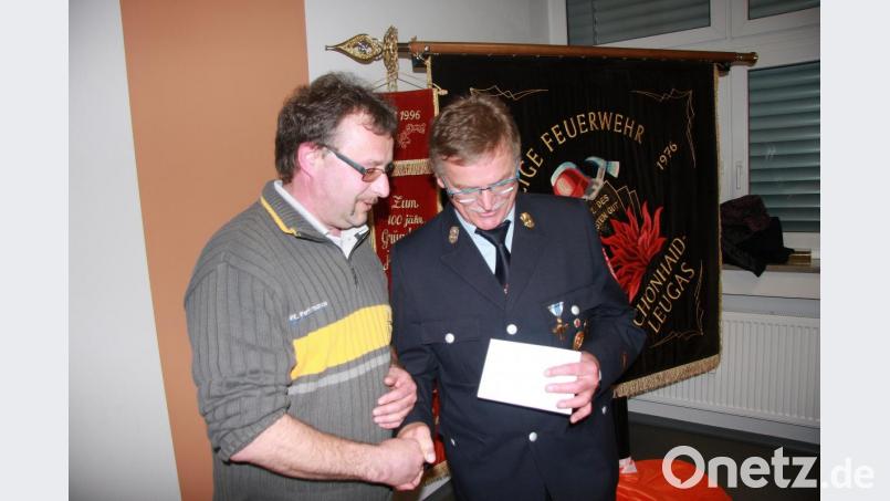 Fahnenweihe der Freiwilligen Feuerwehr Schönhaid-Leugas in Wiesau mit anschließender Feier in Schönhaid Bild: wro