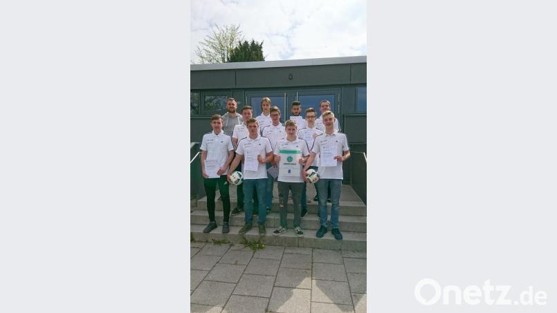 Die 15 Kepler-Schüler sind nun Junior Coaches. Bild: exb