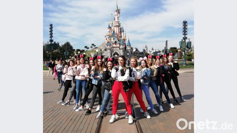 Den Aufenthalt in Frankreich nutzten die „Girlstyle Dancers“ auch für Tanz-Videos vor toller Kulisse. Bild: exb