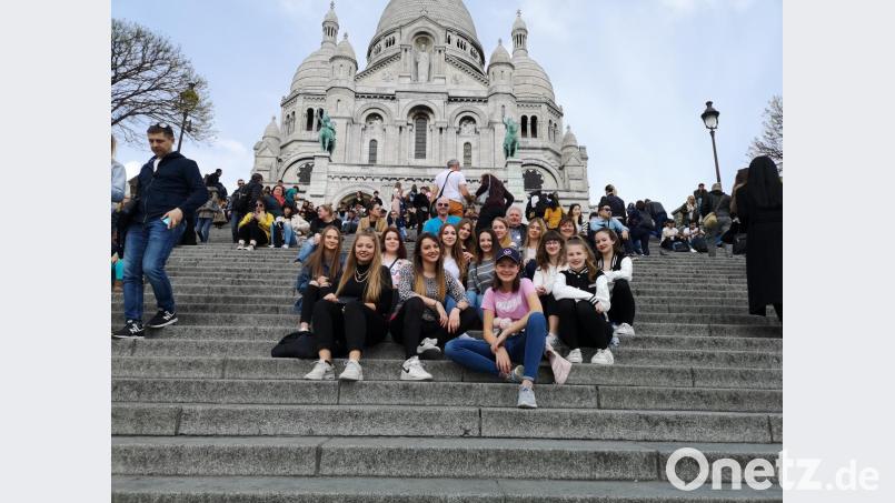 Den Aufenthalt in Frankreich nutzten die „Girlstyle Dancers“ auch für Tanz-Videos vor toller Kulisse. Bild: exb