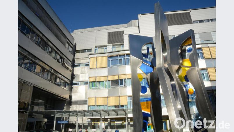 Hinter der Fassade der Kliniken AG brodelt es. Nun prescht Landrat Andreas Meier mit neuen Vorschlägen vor. Bild: Gabi Schönberger