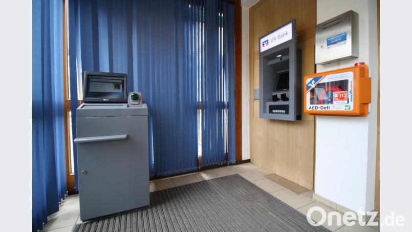 In der Bankfiliale in Trabitz stehen nach dem Einbruch im Januar 2019 nun wieder alle Geräte. Bild: bjp