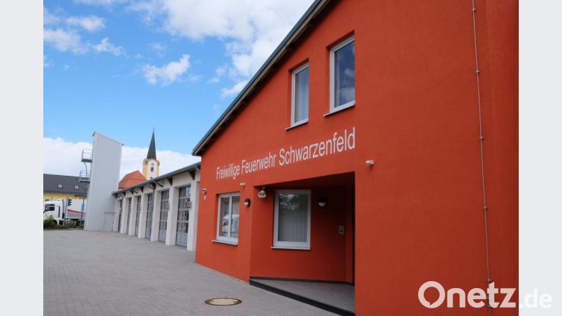 Die Feuerwehr Schwarzenfeld und ihre Kameraden von den Ortsfeuerwehren können stolz auf ihre Statistik sein. Bild: mab