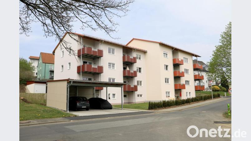 Das neueste Bauprojekt der Gemeinnützigen Baugenossenschaft, das Wohnhauses mit 14 Wohneinheiten in der Stadtbadstraße, konnte jetzt offiziell seiner Bestimmung übergeben werden. Bild: njn