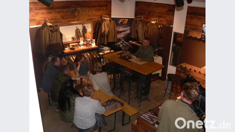 Das Jägerstüberl ist nicht zufällig für die Krimilesung gewählt, sondern Teil der Handlung. Bild: mh