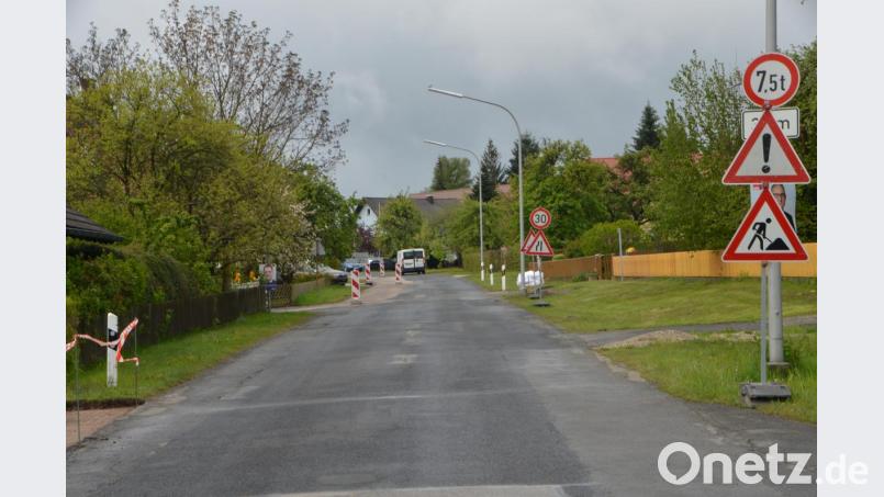 Mit einer Vollsperrung in Straßenhäuser müssen Anwohner und Verkehrsteilnehmer in Straßenhäuser ab Mittwoch rechnen. Bild: dob