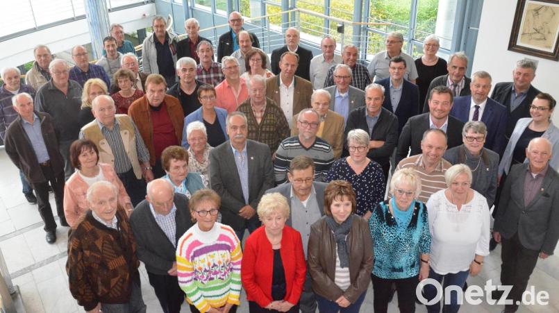 Die Jubilare der Industriegewerkschaft Bergbau, Chemie, Energie, Bezirksverband Nordoberpfalz. Bild: Kunz