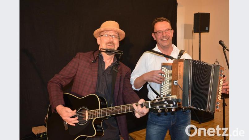 Hubert Treml (links) und Reiner Artmann harmonierten gut beim Konzert in Leonberg. Bild: jr