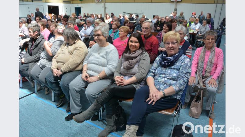 Rund 400 Besucher dürften am Sonntagnachmittag in der Mehrzweckhalle gewesen sein. Bild: jr