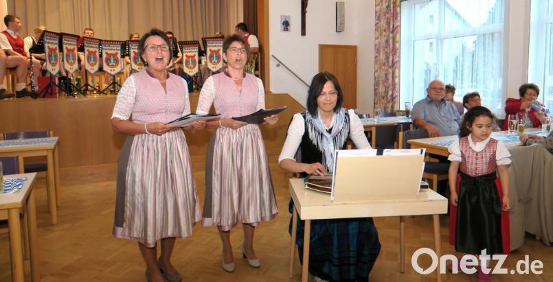 Der „Dachelhofer Dreigesang“ hatte heitere, bayerische Melodien im Programm. Bild: Hirsch