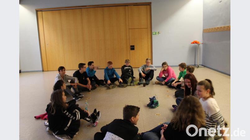 Spielbesprechung im Pfarrheim. Bild: exb