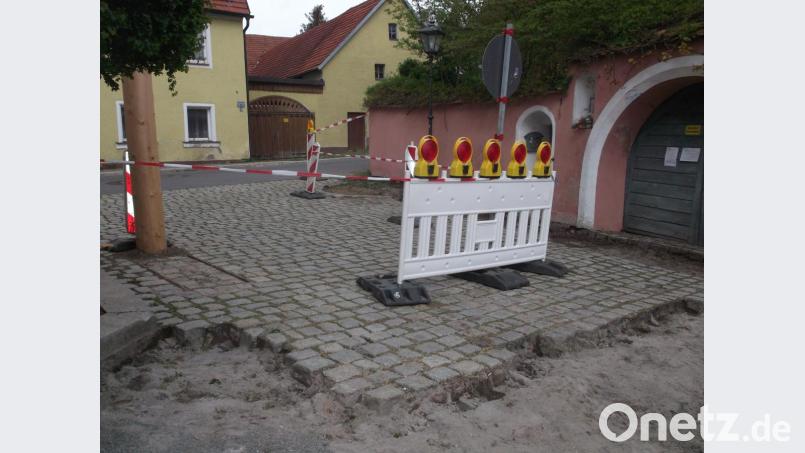 Der Kirchplatz in Wurz. Hier soll ein Stein mit Wappentafel an die Entstehung von Wurz vor 950 Jahren erinnern. Bild: trj