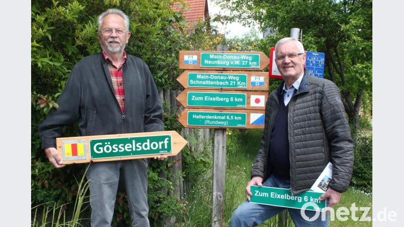Der OVW bei der Kontrolle der Markierungen/Tafeln durch Ehrenvorsitzenden Bernhard Wiezorek (links) und dem federführenden Wegewart Siegfried Grasser (rechts). Bild: bph